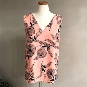 Anne Taylor tulip Floral Sleeveless V-Neck Top - Pink Black floral print NWT Med